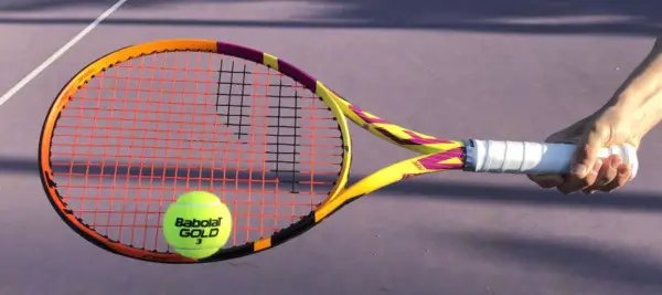 La raqueta de tenis de Rafael Nadal